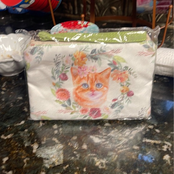 Other - Cute cat pouch